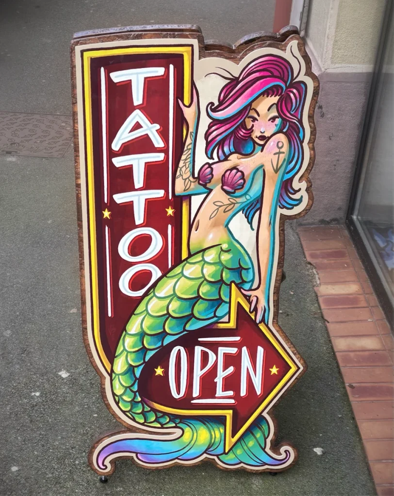 Photo Stop Trottoir Sirene Newschool Couleur Belfort Jake Tattoo Parlor 812x1024